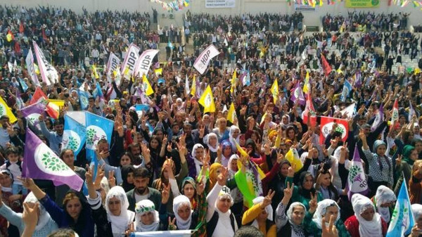 Türkiye'nin dört bir yanından yükselen ses: Newroz Pîroz Be - Resim : 7