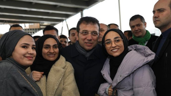 İmamoğlu'ndan Tayfun Kahraman'a Gezi desteği - Resim : 1