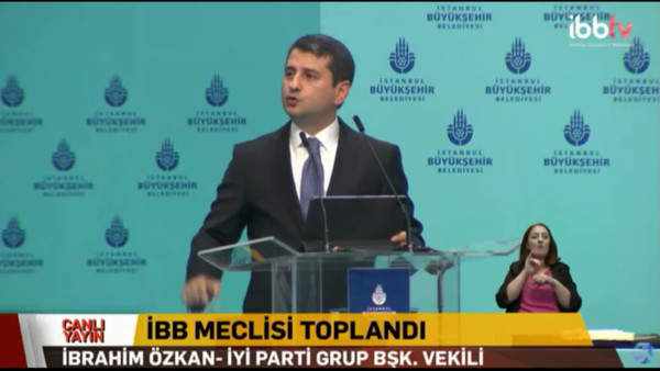 'Bir taksici, yabancı profesörden 'karşıya vizeyle geçiliyor' diyerek 400 dolar almış' - Resim : 1