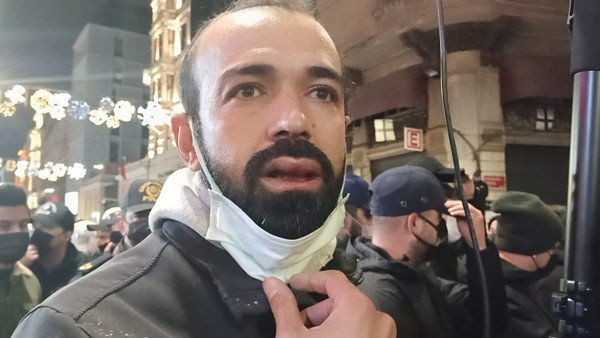 'Kadına Karşı Şiddetle Mücadele Günü'nde polis kadınlara gazla saldırdı - Resim : 1