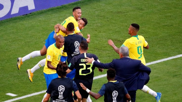 Neymar Brezilya'yı çeyrek finale taşıdı - Resim : 1