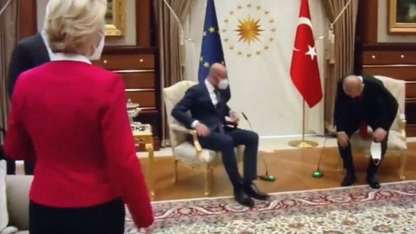 'Saray'da 'ayakta kalan' von der Leyen yine 'dışlandı' - Resim : 1