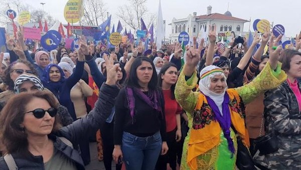 İstanbul'da 8 Mart: eşit ve özgür bir yaşam için isyandayız - Resim : 2