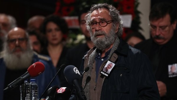 Aytaç Arman'a veda: İçimize kara taşları döktü ve gitti - Resim : 3