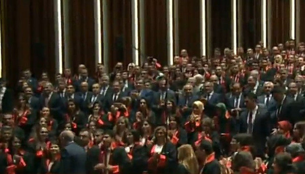 Cumhurbaşkanı alkışlanacak... Alkışla! - Resim : 2