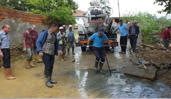 Keçi sürüsü sele kapıldı - Resim : 1