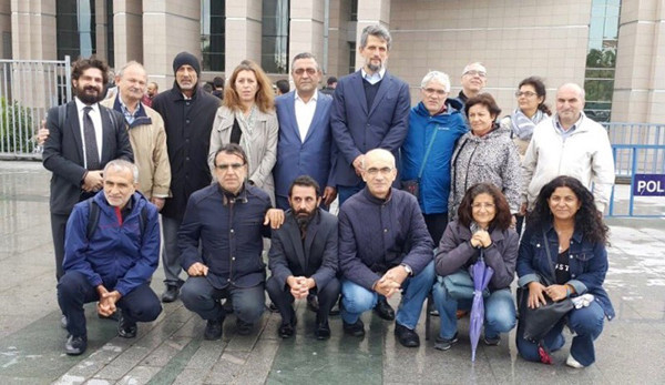 'Adaletin çok uzağındayız' - Resim : 1