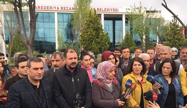 Mazbataları verilmeyen HDP'li meclis üyeleri: Buna ne kılıf bulacaklar? - Resim : 2