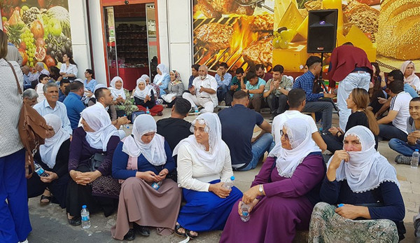 HDP'li Kaçmaz: AKP, 90’lı yıllardaki karanlık güçlere teslim olmuş durumda - Resim : 3