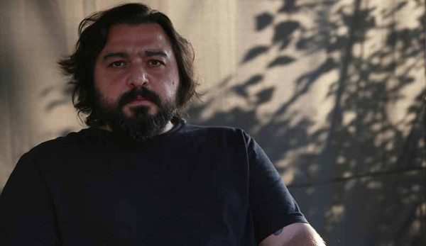 Hakan Günday: Şiddeti en çok din kitapları normalleştiriyor - Resim : 1