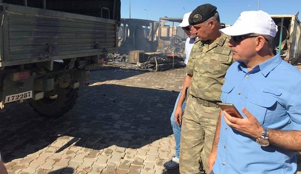 Askeri üste yangın kontrol altına alındı - Resim : 1