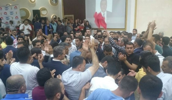 Diyarbakır AKP’de sular durulmuyor - Resim : 1