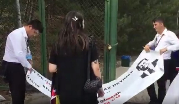 ODTÜ'de tüm baskılara rağmen yine pankartlar konuştu - Resim : 1