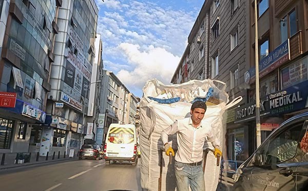 Atık kağıt işçisi Aytar: Alın terimizle hayata tutunmaya çalışıyoruz, belediyeler bize karışmasın - Resim : 3