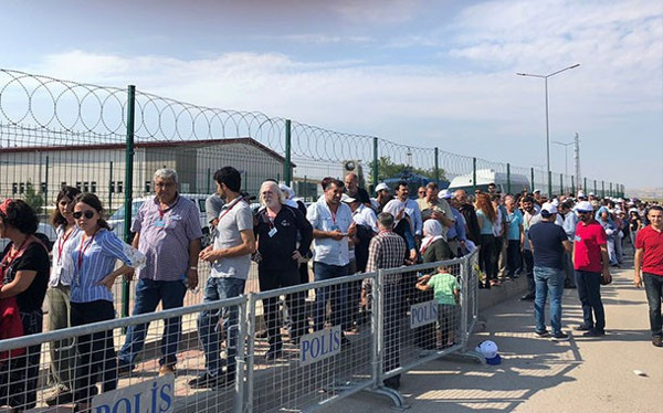 Gar Katliamı davasında ilk gün sona erdi - Resim : 1