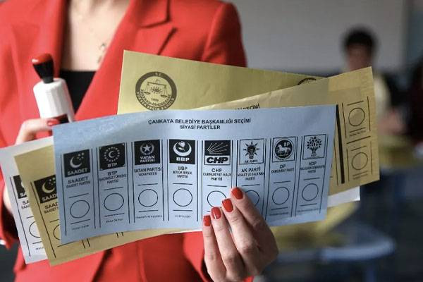 Metropoll Araştırma: AKP’nin 6 milyon oyu hangi partilere gitti? - Resim: 1
