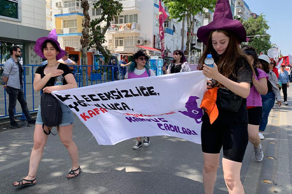 Edirne’den Kars’a 1 Mayıs kutlaması: Kurtuluş yok ya hep beraber ya hiçbirimiz - Resim : 1