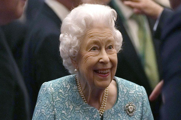 İngiltere Kraliçesi 2. Elizabeth'in tahttaki 70. yılını kutlama programı belli oldu - Resim : 1