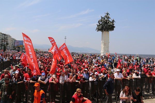 Edirne’den Kars’a 1 Mayıs kutlaması: Kurtuluş yok ya hep beraber ya hiçbirimiz - Resim : 4