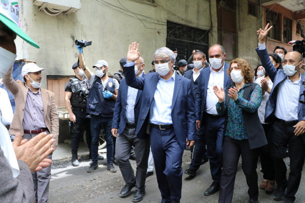 Abluka içinde abluka: HDP'nin demokrasi yürüyüşü - Resim : 1