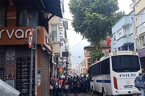 Gemlik Yürüyüşü'ne polis engeli: 70 kişi gözaltında - Resim : 1