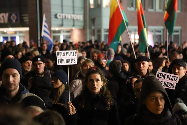 'Türk devletinin ırkçılığından kaçtık şimdi de sizin ırkçılığınız bizi vuruyor' - Resim : 1