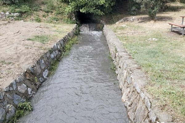 Kömür tozları yağmurla dereye aktı, İzmit Körfezi karardı - Resim : 2