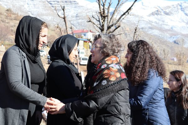 Roboskî’de anma: 'Bugün buraya karanfillerle değil, adaletle gelmek isterdik' - Resim : 4