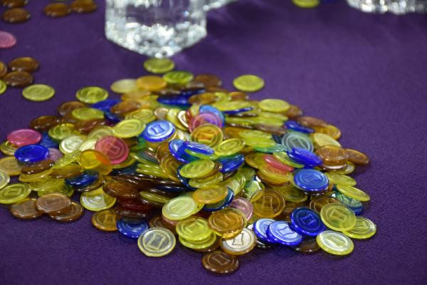 İzmir'de 'Sabri Abi' baskını: Kumar oynayan 60 kişiye 288 bin 300 lira ceza kesildi - Resim : 1