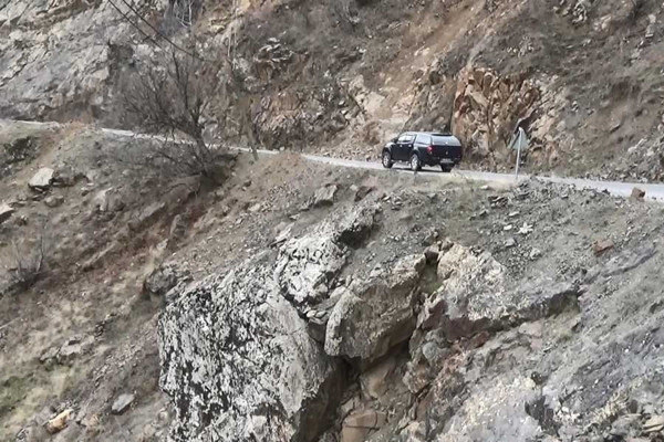 'Ölüm yolu' 25 yıldır çözüm bekliyor - Resim : 2