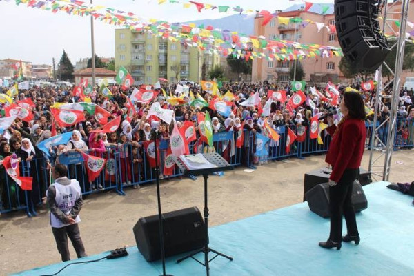 Türkiye'nin dört bir yanından yükselen ses: Newroz Pîroz Be - Resim : 1