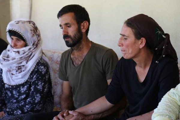 Sezai Temelli Nupelda, Ayaz ve Engin'in ailelerini ziyaret etti - Resim : 1