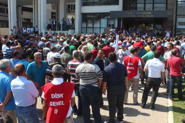 İzmir işçi kıyımına dur dedi - Resim : 1