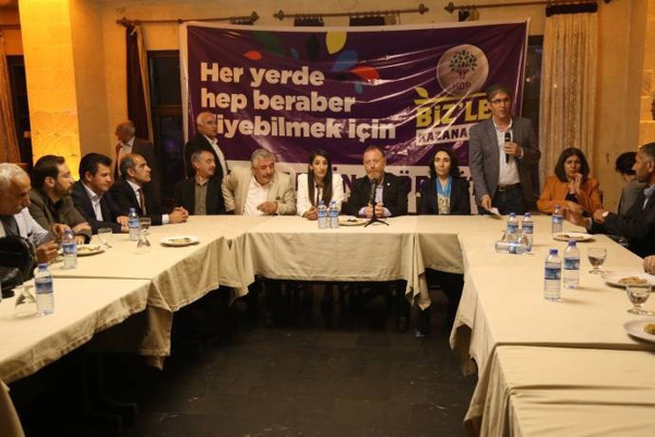 Temelli: Sarayın ampulü yandıkça bizim ışığımız sönüyor - Resim : 2