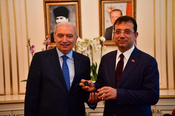 İmamoğlu görevi devraldı: Size katılımcılık, şeffaflık vaat ediyorum - Resim : 4