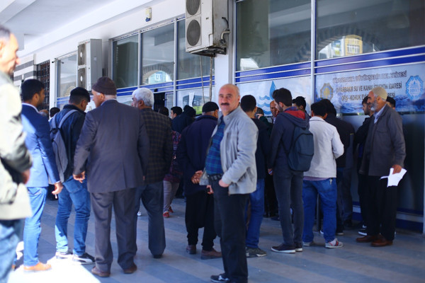 70'li yılların tüp kuyruğu değil, Diyarbakır... - Resim : 2