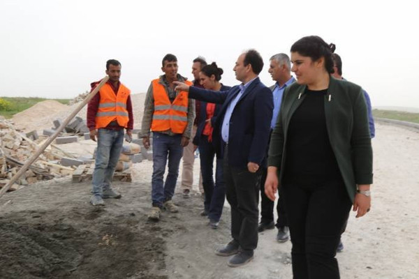 HDP’li vekiller iddialar üzerine Göbeklitepe'ye gitti - Resim : 1