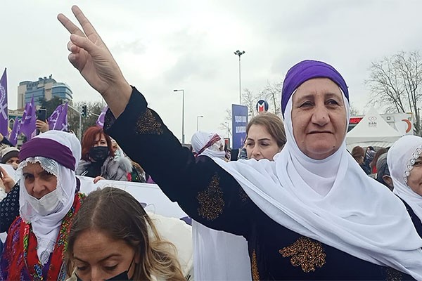 Kadıköy'de ‘Büyük Kadın Buluşması’: Değiştirecek gücümüz var - Resim : 3