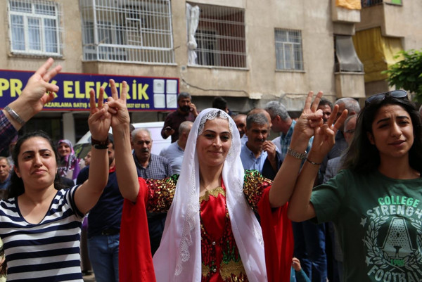 HDP Diyarbakır'da 12 milletvekili çıkarmayı hedefliyor - Resim : 2