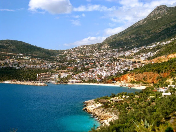 İtirazlar sonuç verdi: Kaş'ı betona gömecek plan Danıştay'dan döndü - Resim : 1