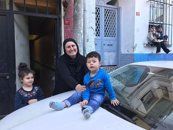 Tarlabaşı'nda hayat toz duman ve yalan - Resim : 1
