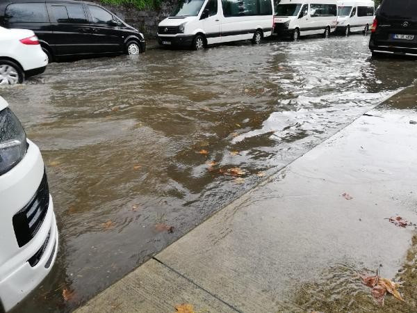 İstanbul yağmura teslim oldu - Resim : 2