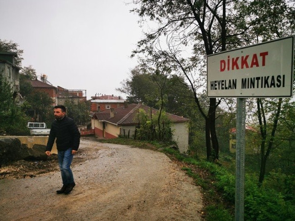 Ordu'nun Aybastı ilçesine heyelan riski nedeniyle girişler yasaklandı - Resim : 1