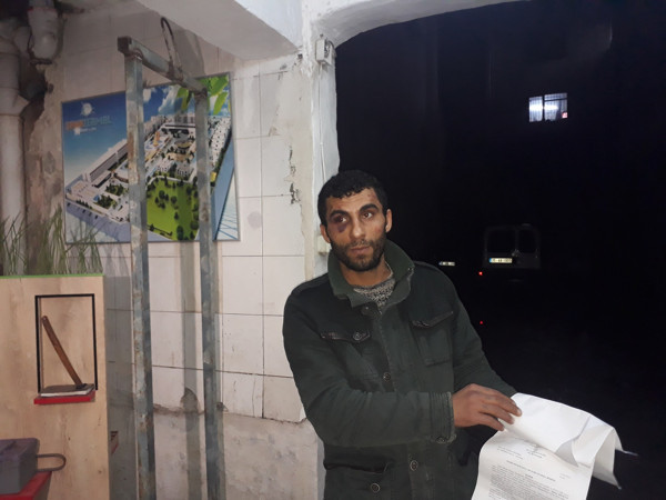 Zabıtadan seyyar satıcıya dayak - Resim : 1