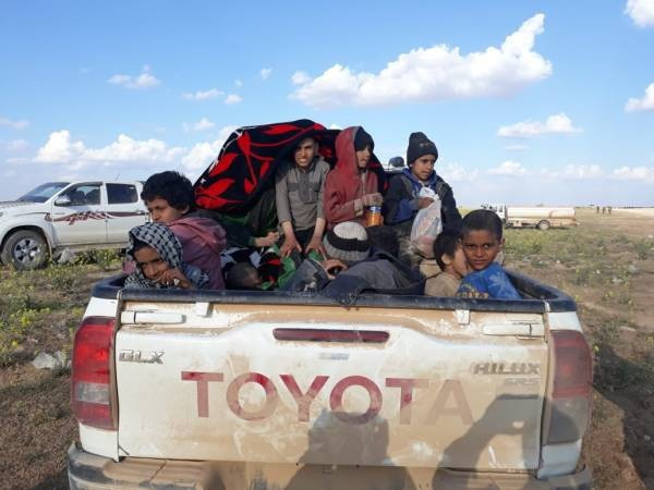 IŞİD'in kaçırdığı 12 çocuk kurtarıldı - Resim : 1