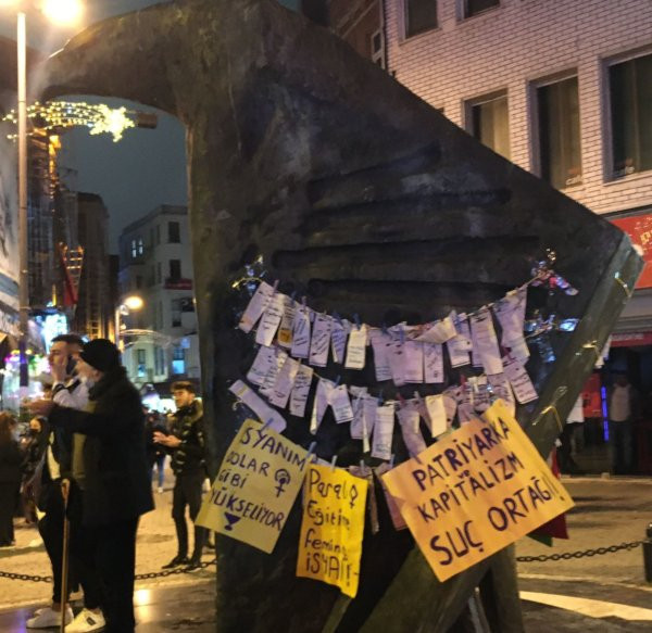 '2022'de yoksulluğa feminist isyan var!' - Resim : 1