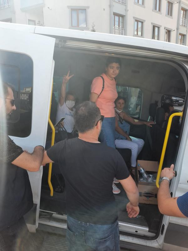 Çekmeköy'deki park nöbetine polis müdahalesi: Gözaltılar var - Resim : 1