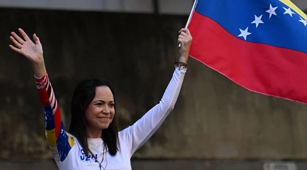 ABD Venezuela'ya saldırdı: Maduro esir alındı, OHAL ilan edildi - Resim : 4