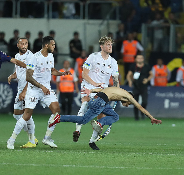 Beşiktaş yönetimi, federasyona başvuracak - Resim : 1