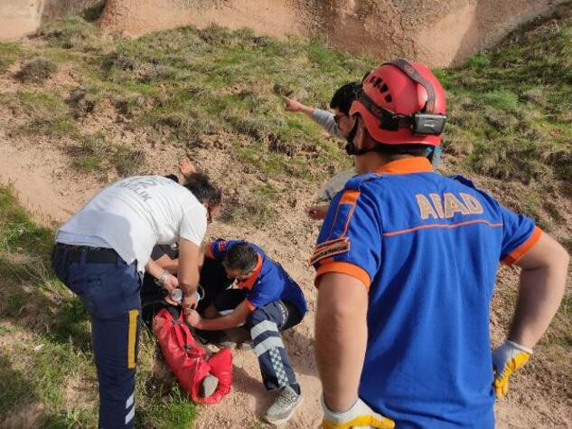 Peribacalarını gezerken çukura düşen Güney Koreli turist yaralandı - Resim : 1